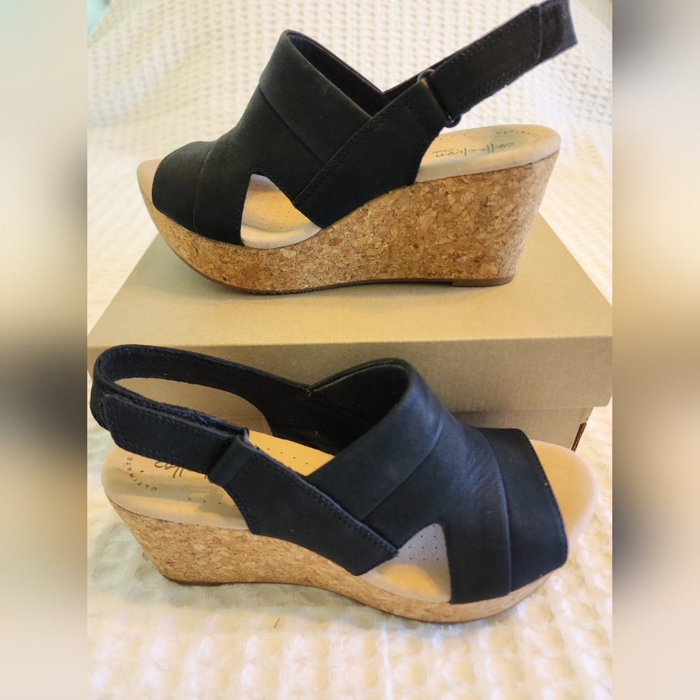 Clarks Annadel Wedge Sandal - 8.5 wide